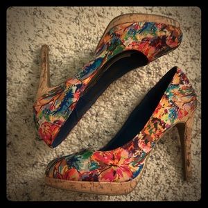 Fioni floral/cork pumps